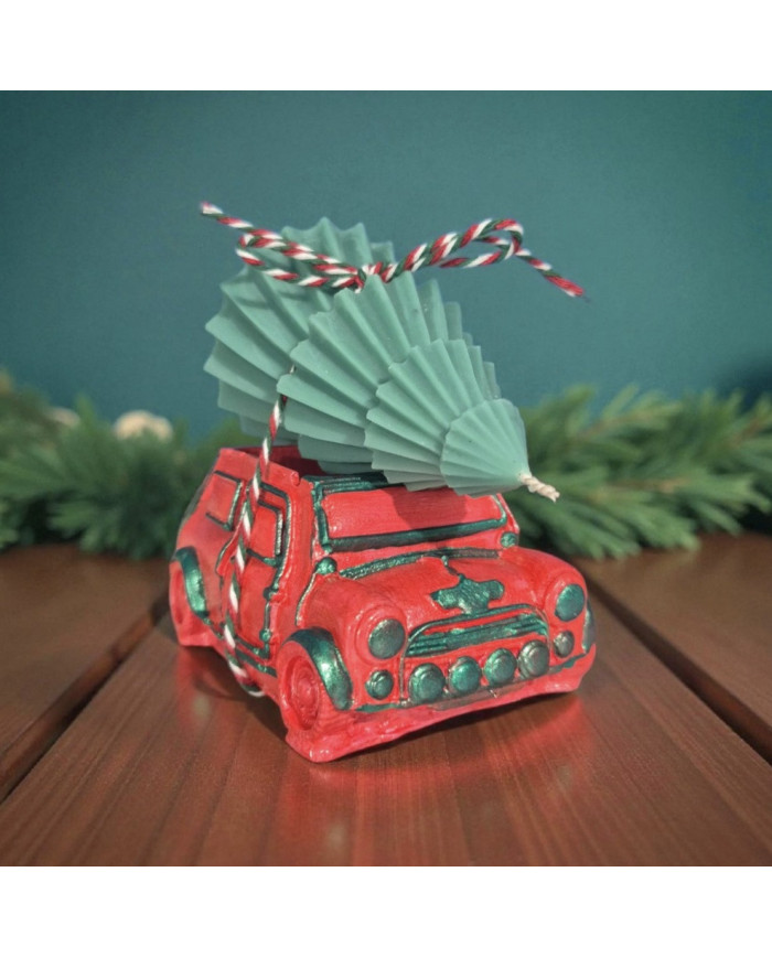 Κερί “Ρετρό Αυτοκίνητο με Χριστουγεννιάτικο Δέντρο”