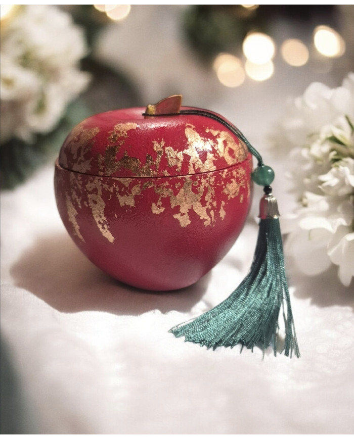 Red apple candle
